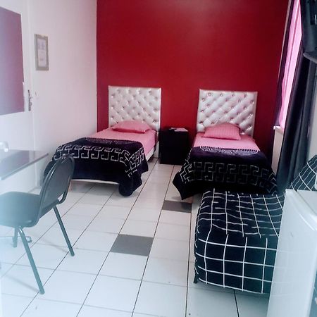 Le Cedre Hotel Saint-Denis  Luaran gambar